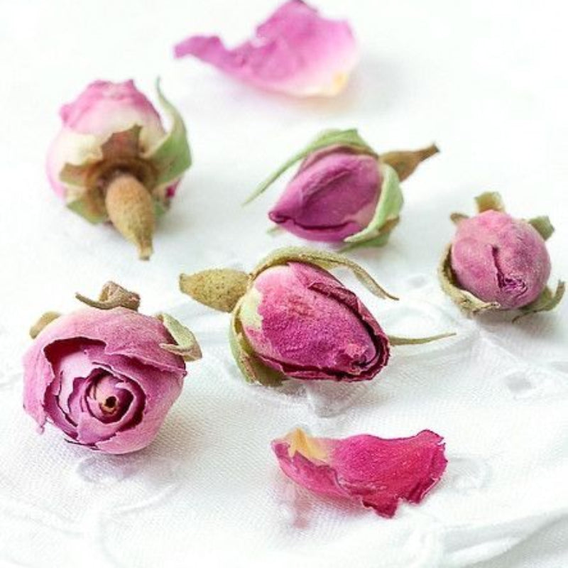 ウイグル産の高品質ローズティー。薔薇のつぼみを自然乾燥させた華やかな香りと彩りが特徴のハーブティーで、ギフトやおもてなし用にも人気。株式会社TOMUR DAWAMAT公式通販で販売中。
